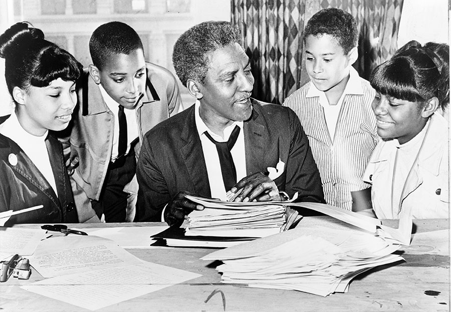 BackCover-BayardRustin-With-Kids